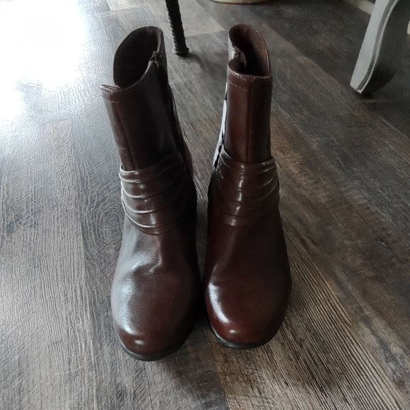 Clarks Bendables Wish Mood Brown Leather Ankle Boot Size 7.5 - Picture 3 of 16